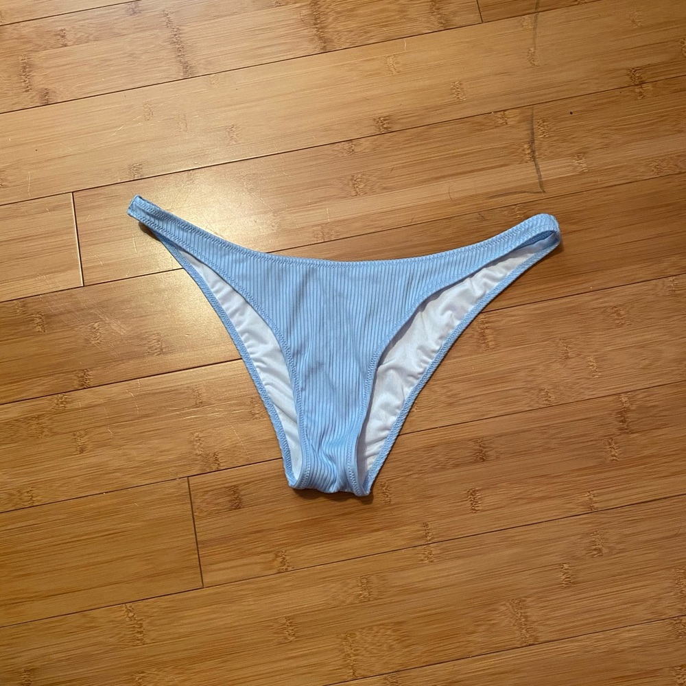 high leg victoria’s secret pink bikini bottoms